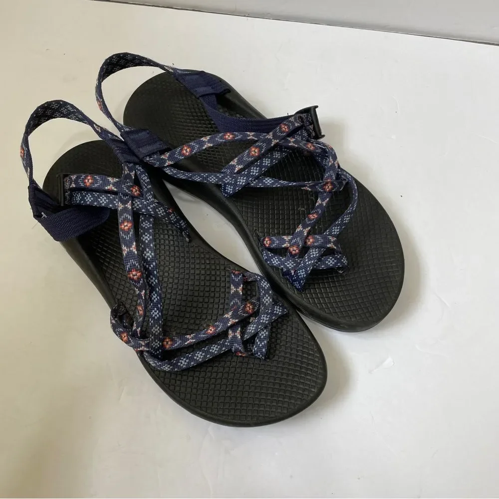 CHACO ZX/2 CLASSIC‎ SANDALS IN BLUE FLORAL